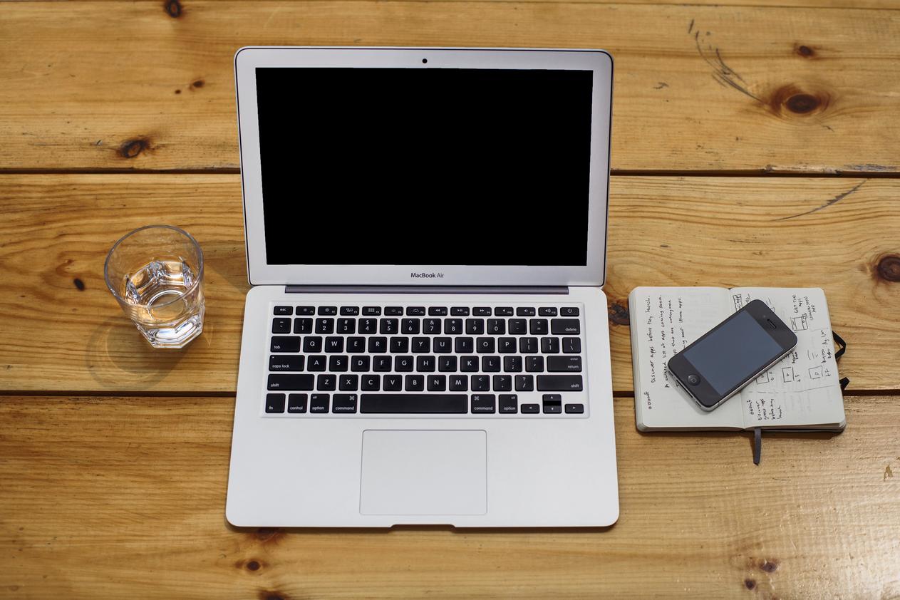 Sed dolorem sunt qui sed